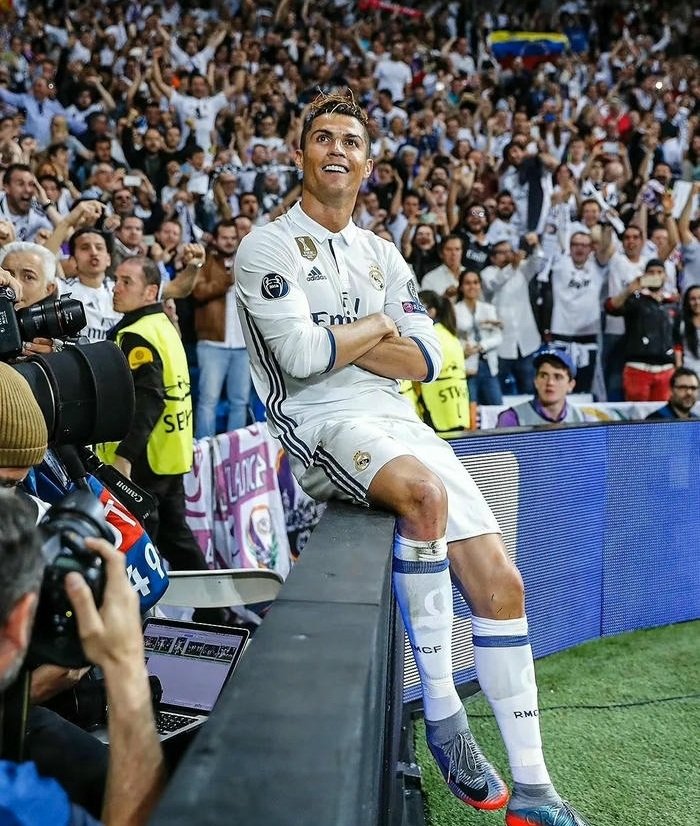 avt ronaldo siêu đẹp